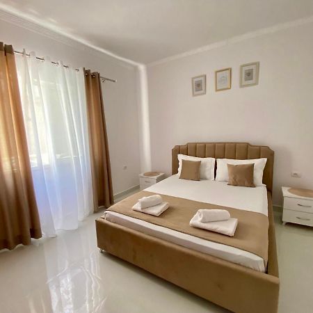 ONA Apartament Sarandë Exterior foto
